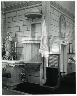 Pulpit, Holy Trinity Ukrainian Catholic Church