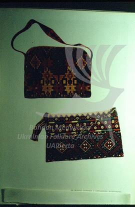 Embroidered women's purses